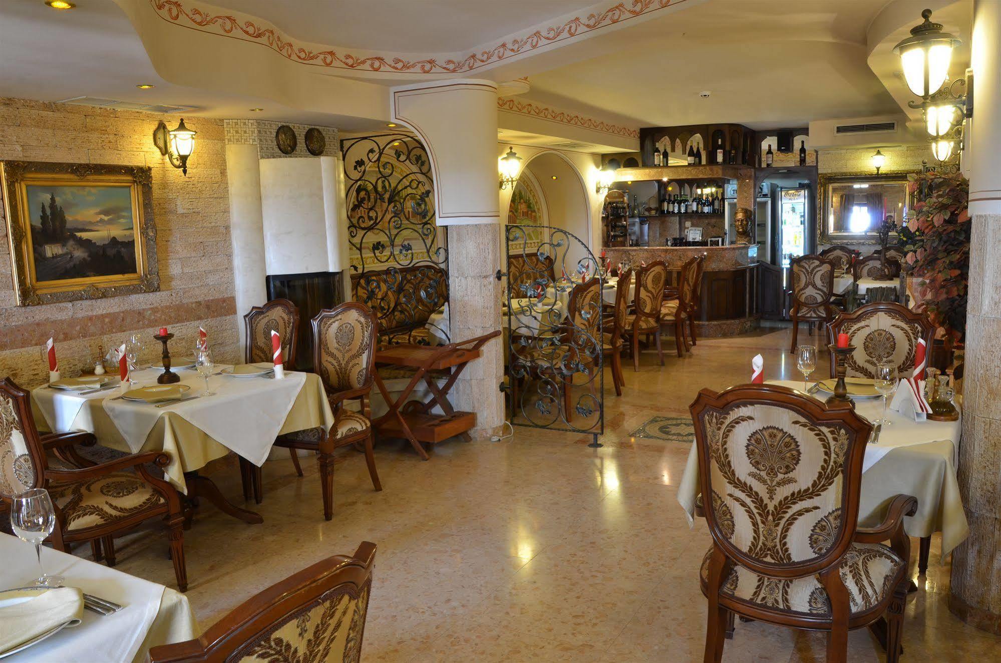 Boutique Hotel Boris Palace & Restaurant بلوفديف المظهر الخارجي الصورة